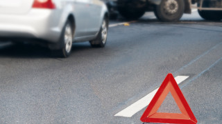 Верижна катастрофа затвори главния път София Варна в района