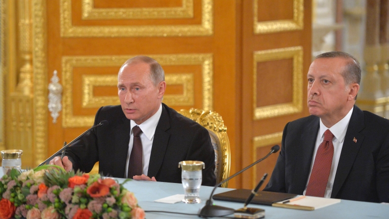 Путин и Ердоган обсъдиха Сирия и двустранните отношения