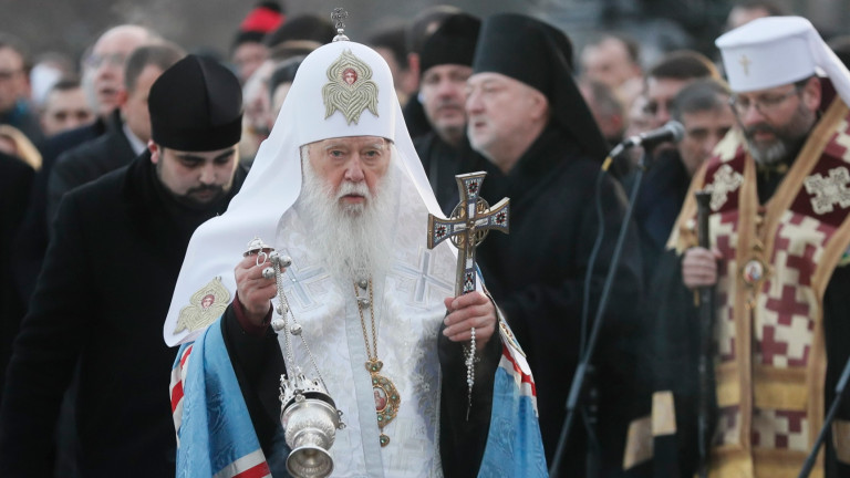 Напрежението между Украйна и Русия предизвиква религиозен разрив, а украинската