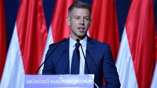 Победителят на изборите в Унгария Петер Мадяр обяви че правителството