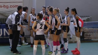 Дамският волейболен отбор на Славия ще доиграе шампионата само с