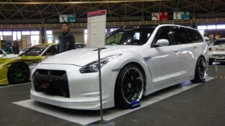 Японски тунери създадоха Nissan GT-R комби
