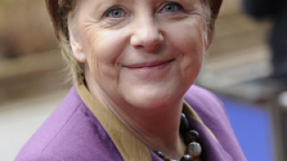 Меркел още обмисля свалянето на оръжейното ембарго за Сирия