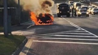 Кола се запали на метри от бензиностанция в София