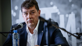 Членът на УС на Левски Борислав Георгиев и още двама