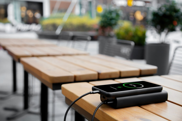 Външната батерия е измежду обичаните ни джаджи