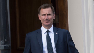 Министерството на транспорта на Обединеното кралство препоръчва търговските кораби в