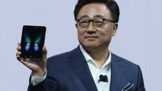 Samsung Galaxy Fold ще се появи без дефекти през септември