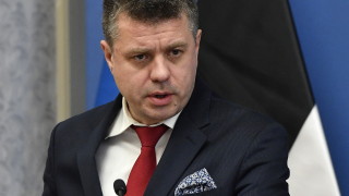 Естонският външен министър Урмас Рейнсалу смята че Тартуският мирен договор
