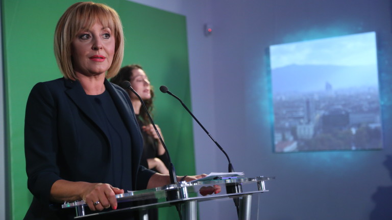 Манолова: ВиК холдингът е мегасхема за източване на пари