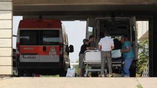 Тежкоболната Теодора се прибра в България