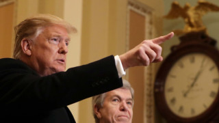 Президентът на САЩ Доналд Тръмп настоява руските военни да напуснат