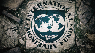 Международният валутен фонд МВФ прогнозира световната икономика да се свие