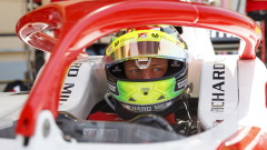 Мик Шумахер: Доволен съм от първите ми шест месеца на пистата