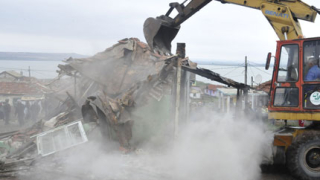 Разчистват Бургаско от незаконните постройки