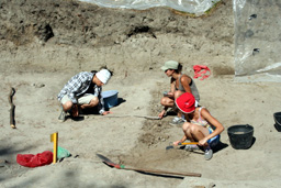 Археолози откриха камък с името на строител на двореца във Велики Преслав