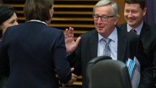 Европейската комисия задейства официална процедура срещу Чехия Унгария и Полша