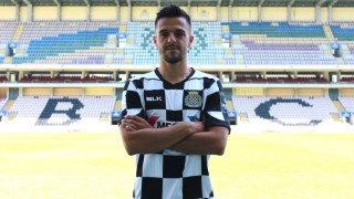 Левски не сполучи с първата си оферта за португалски бранител