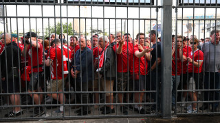 Ръкводството на Ливърпул ще окаже помощ на феновете засегнати от