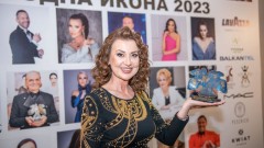 Илиана Раева получи приза "БГ МОДНА ИКОНА" 2023