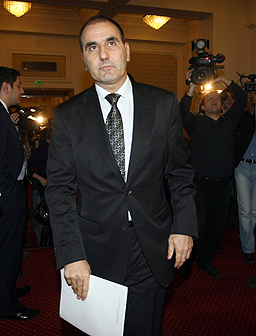 И МВР проверява срс-тата, сравнява анализа на прокуратурата