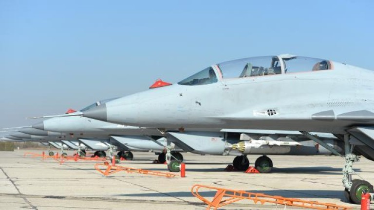 Сърбия купува ПРО системи С-300 и изтребители МиГ-29 от Беларус