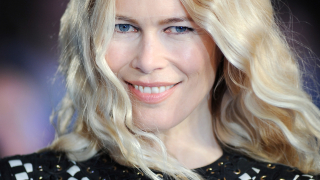 74-годишен милионер вдигна мерника на Клаудия Шифър