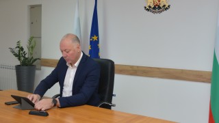 Предвижда се закупуването на 20 нови влака които да обслужват