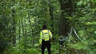 Британската полиция откри куфар с материали за бомба