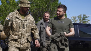 Бойната обстановка в Луганска област сега е най тежка Украинският президент Володимир