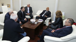 Протестът на работещите в Емко приключи със закана за нов