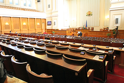 В парламента изслушват кандидатите за ВСС