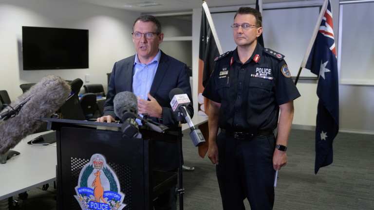 Четирима убити при стрелба в Австралия 