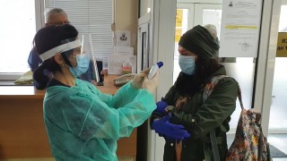 В избирателните секции в Сливен ще следят кой има температура и кой не