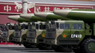 Пекин е не само един от най големите купувачи на оръжия