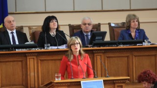 Българският парламент ратифицира приемането на Северна Македония в НАТО
