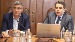 Асен Василев праща ДНСК и АДФИ да проверят всеки километър пътно строителство