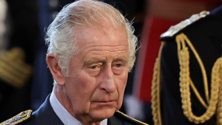 Мистериозното еднодневно оттегляне на крал Чарлз