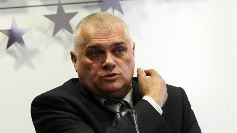 ГЕРБ обвини президента и правителството за презаселването на мигранти