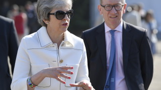 Британският премиер Тереза Мей смята че сега не е време