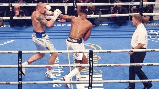 Кралят на тежката категория на професионалния бокс Александър Усик който