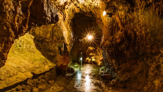 Гмуркане в подземния свят на Будапеща