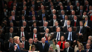 Според стратези едва ли ще има драстични отклонения от предприетия