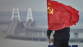 Докато Русия продължава да нанася въздушни удари по украински градове