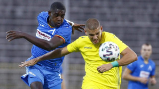 Отборът на Етър който се бори с всички сили за