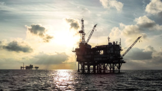Близо 142 млрд кубични метра природен газ и около 1 4