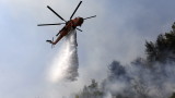  Стотици са евакуирани от вилнеещите пожари на гръцкия остров Евия 