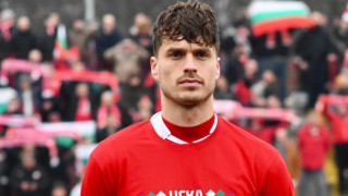 ЦСКА честити рождения ден на своя капитан Юрген Матей Армейци днес капитанът