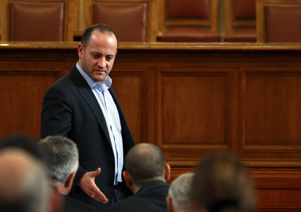 Радан Кънев призна за „ниската дисциплина” на депутатите от РБ