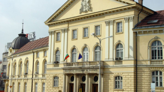 Институтите на БАН минават към университетите